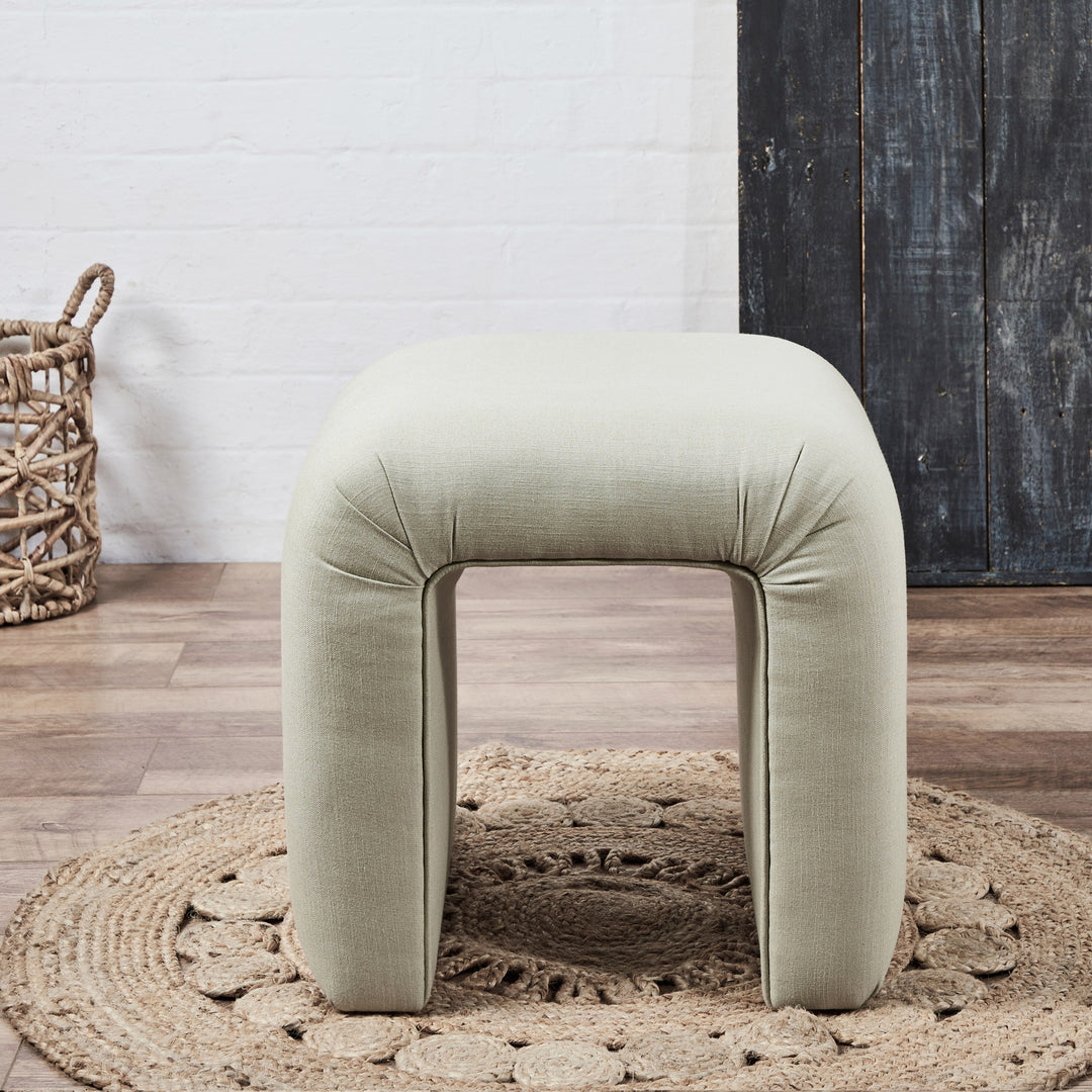 Aspen Cube : Curved Freestanding Cube Stool