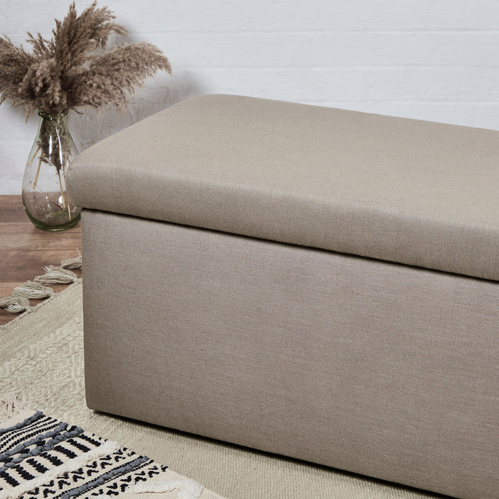 Bellagio Plain : Plain Storage Bench