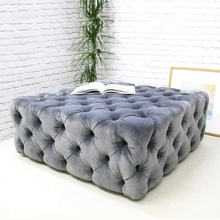 Hackney Buttoned : Deep Buttoned Ottoman