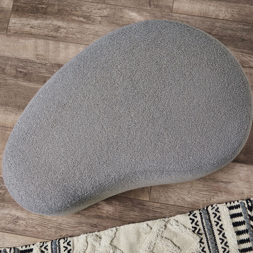 Pula : Pebble Stool