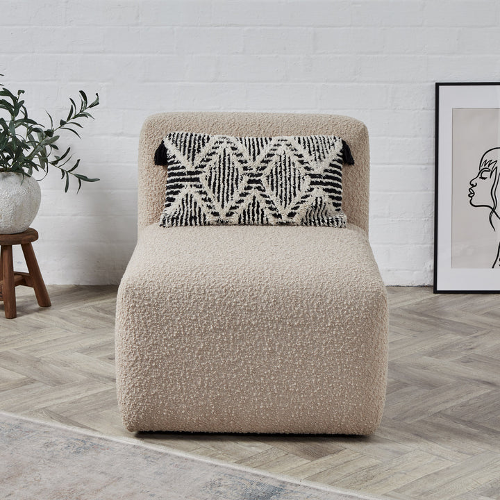 Soho Chair : Relaxed Wrap Over Style Chair